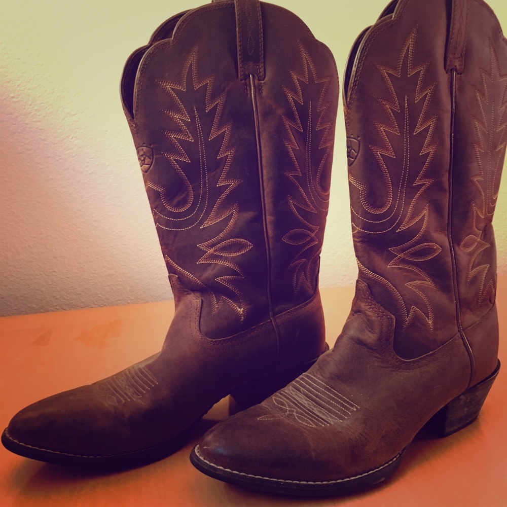 Ariat Boots (Dark Brown) U.S size 8.5